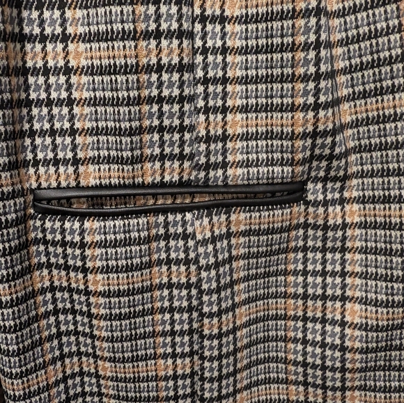 Apt. 9 Houndstooth Blazer in Black and Cream - Picture 2 of 5